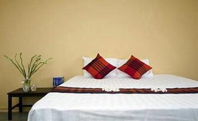 фото отеля Le Leela Villa Hotel