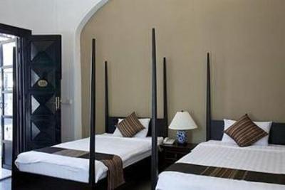 фото отеля Le Leela Villa Hotel