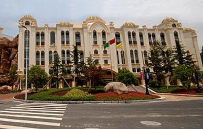 фото отеля The First World Hotel Hangzhou