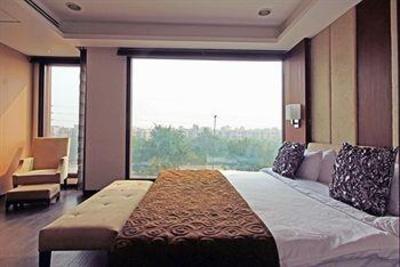 фото отеля The Nanee Suites