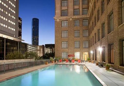 фото отеля Courtyard by Marriott Houston Downtown
