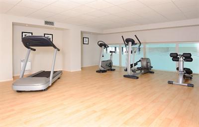 фото отеля Residhome Appart Hotel Seine Saint Germain Carrieres-sur-Seine