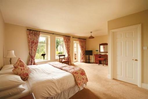 фото отеля Best Western Limpley Stoke Hotel