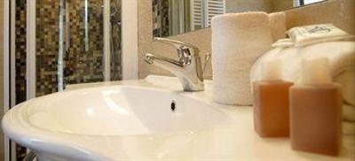 фото отеля Hotel Villa Rosa Nago-Torbole