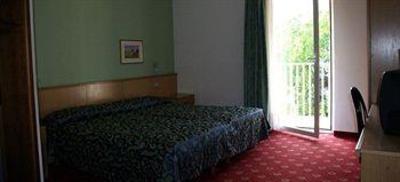 фото отеля Hotel Villa Rosa Nago-Torbole