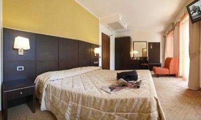 фото отеля Hotel Villa Rosa Nago-Torbole