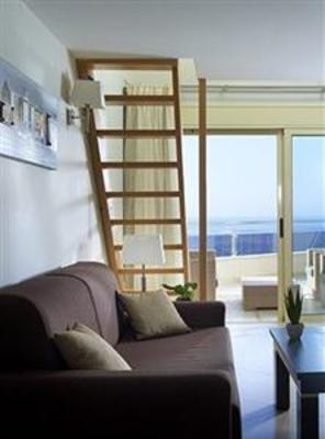 фото отеля Macaris Apartments & Spa Rethymno