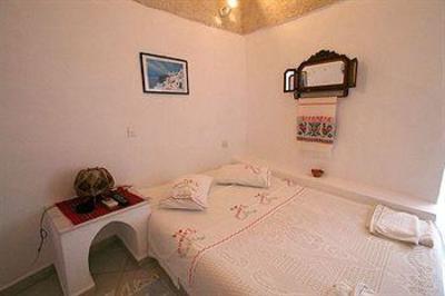фото отеля Annio Furnished Apartments