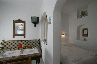 фото отеля Annio Furnished Apartments