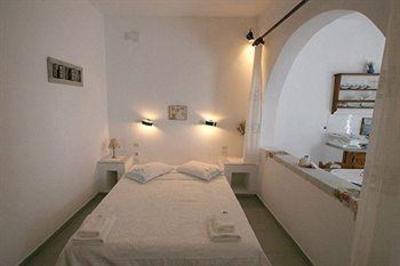 фото отеля Annio Furnished Apartments