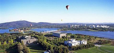 фото отеля Rydges Lakeside Canberra