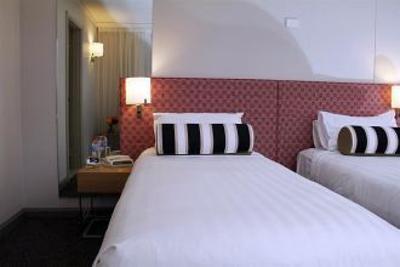 фото отеля Rydges Lakeside Canberra