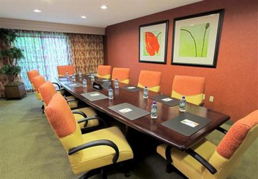 фото отеля Courtyard by Marriott Los Angeles Old Pasadena