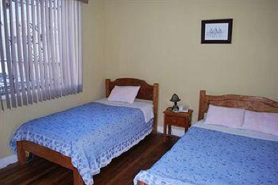 фото отеля Travellers Inn Quito