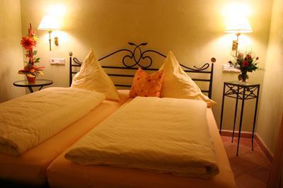 фото отеля Casa Rustica Hotel Rust