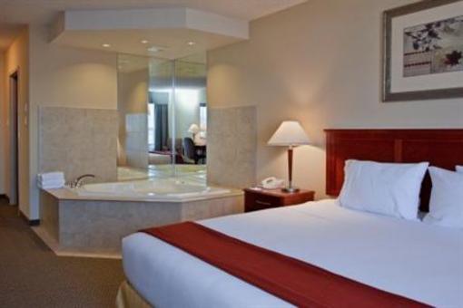фото отеля Holiday Inn Express & Suites - Sherwood Park