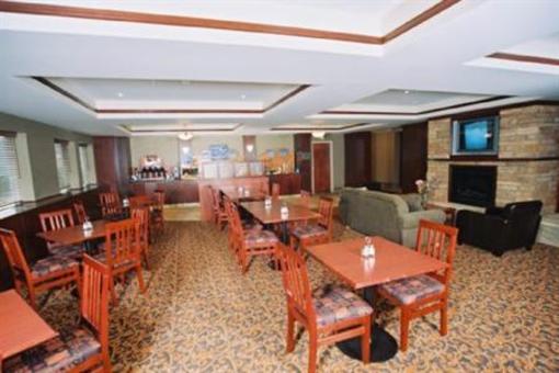 фото отеля Holiday Inn Express & Suites - Sherwood Park