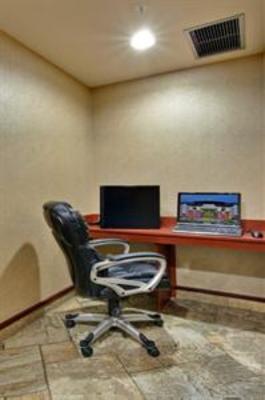 фото отеля Holiday Inn Express & Suites - Sherwood Park