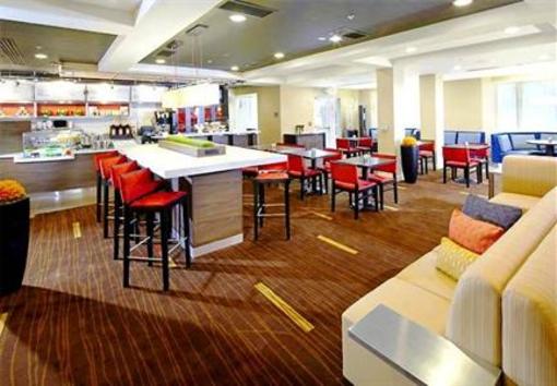 фото отеля Courtyard by Marriott West Palm Beach Airport