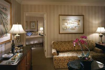 фото отеля Sutton Place Hotel Vancouver