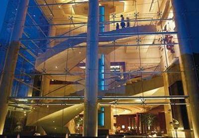 фото отеля Renaissance Hotel Wuhan