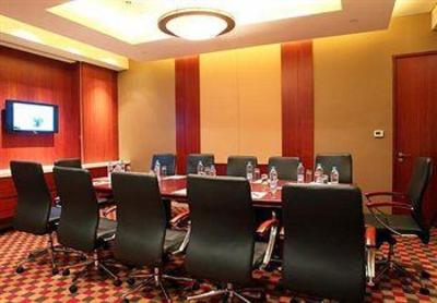 фото отеля Renaissance Hotel Wuhan