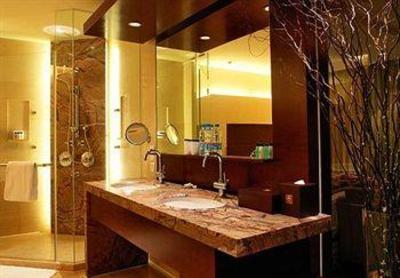 фото отеля Renaissance Hotel Wuhan
