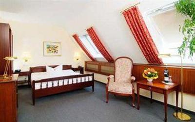 фото отеля Eazires Flora City Hotel