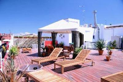 фото отеля Apartamentos Metropolis Sevilla