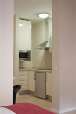 фото отеля Apartamentos Metropolis Sevilla