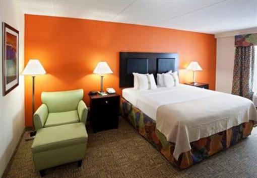 фото отеля Holiday Inn Dumfries - Quantico Center