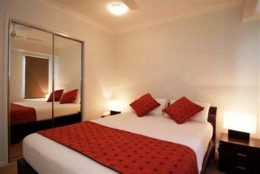 фото отеля Elysium Apartments Cairns