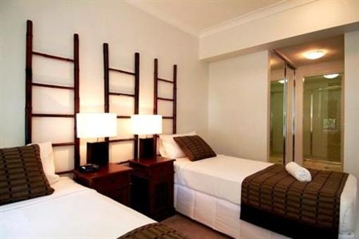 фото отеля Elysium Apartments Cairns
