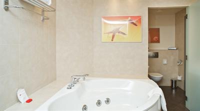 фото отеля Ramada Yekaterinburg
