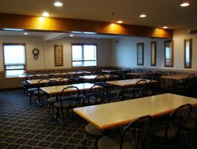 фото отеля Perfect Inns & Suites