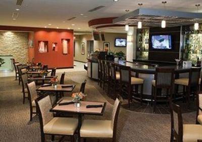 фото отеля Cambria Suites Miami Airport Blue Lagoon
