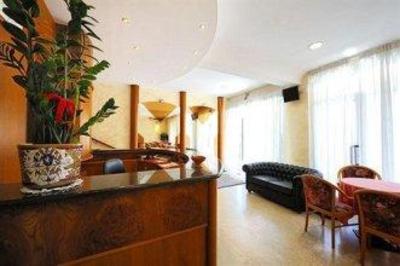 фото отеля Hotel Bridge