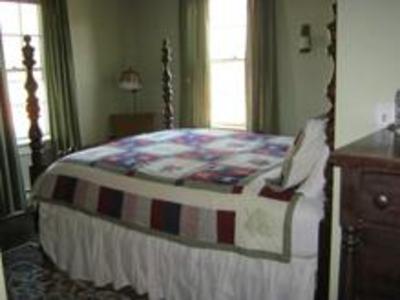фото отеля Stone Hearth Inn & Tavern