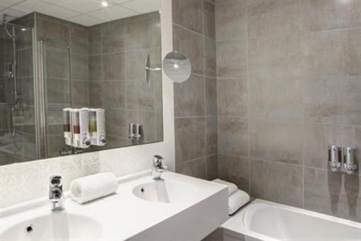 фото отеля BEST WESTERN Les Terrasses de Montargis