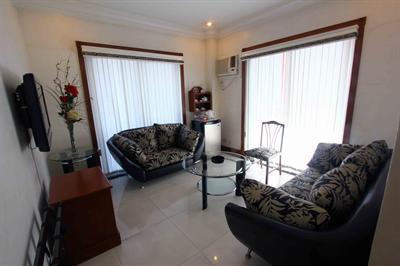 фото отеля V.I.P. Suite Apartelle