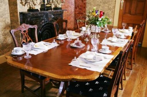 фото отеля Two-O-One Bed and Breakfast