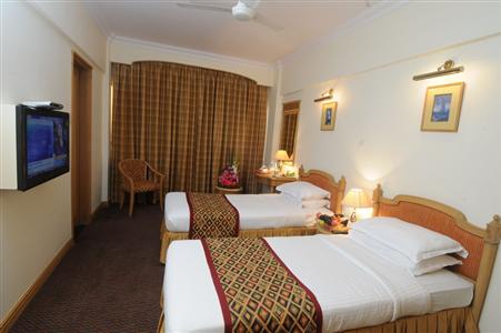 фото отеля Fariyas Hotel Mumbai