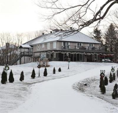 фото отеля Auberge la Grange de l'Île Saint Pierre d'Orleans