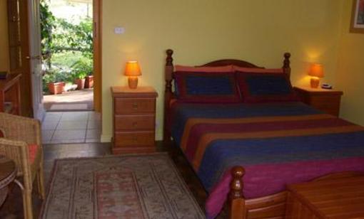 фото отеля Goldies Place Rainforest Retreat Bed and Breakfast