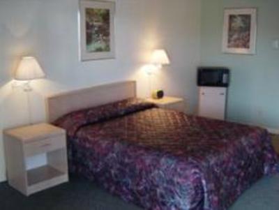фото отеля Traveller's Inn Camrose