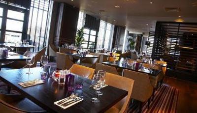 фото отеля Village Hotel Warrington (England)