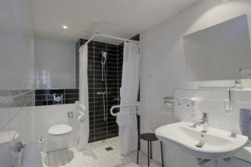 фото отеля Holiday Inn Express Hamburg St Pauli Messe