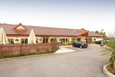 фото отеля Premier Inn Central Oldham