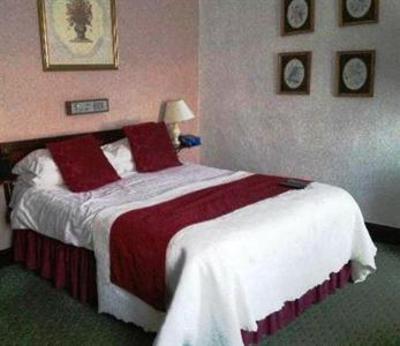 фото отеля The Bull Hotel Fairford