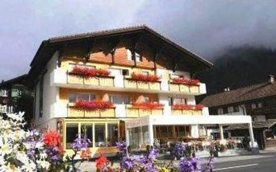 фото отеля Hotel Kruezli